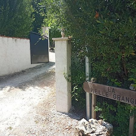 La Vieille Grange - Saint-Privat-Des-Pres Bed & Breakfast Екстериор снимка