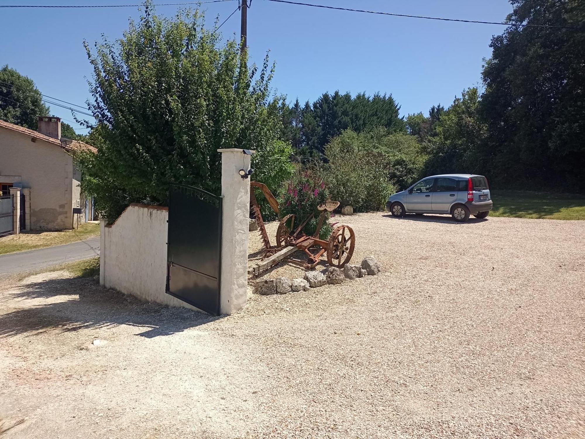 La Vieille Grange - Saint-Privat-Des-Pres Bed & Breakfast Екстериор снимка